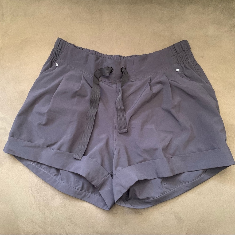 lululemon Spring Break Away Short - Picture 3 of 6